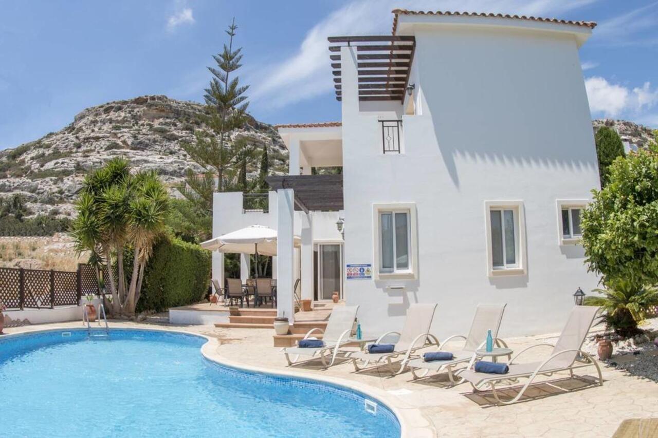 Villa Rocco By Ezoria Peyia Exterior photo